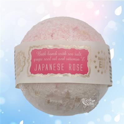 Bombe de Bain Fait Main - Rose du Japon 145g